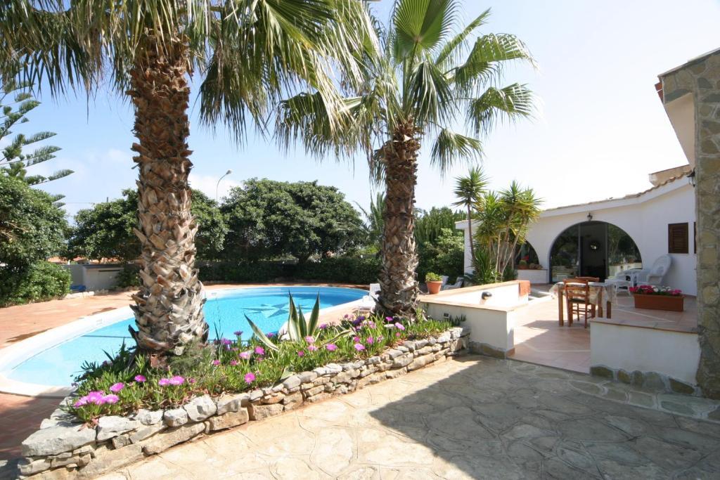 Hotel Relais Le Nereidi San Vito Lo Capo Exterior foto
